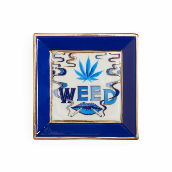 druggist_weed_square_tray_b_8164d569-3432-4bc7-97b0-5aa904965ce7