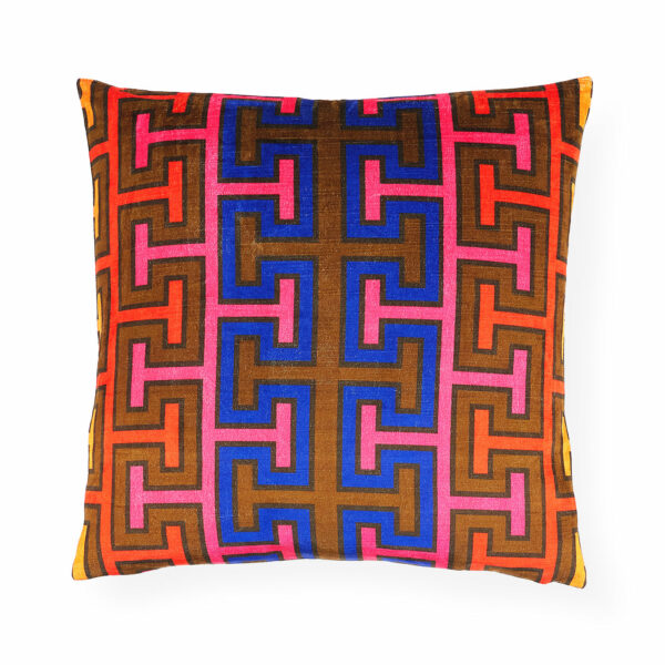 madrid_pillow_lattice-key_a_c9a41c79-4824-4659-9343-f40a29d4db9c